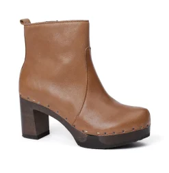 Loretta Washed Nappa Camel-SOFTCLOX New